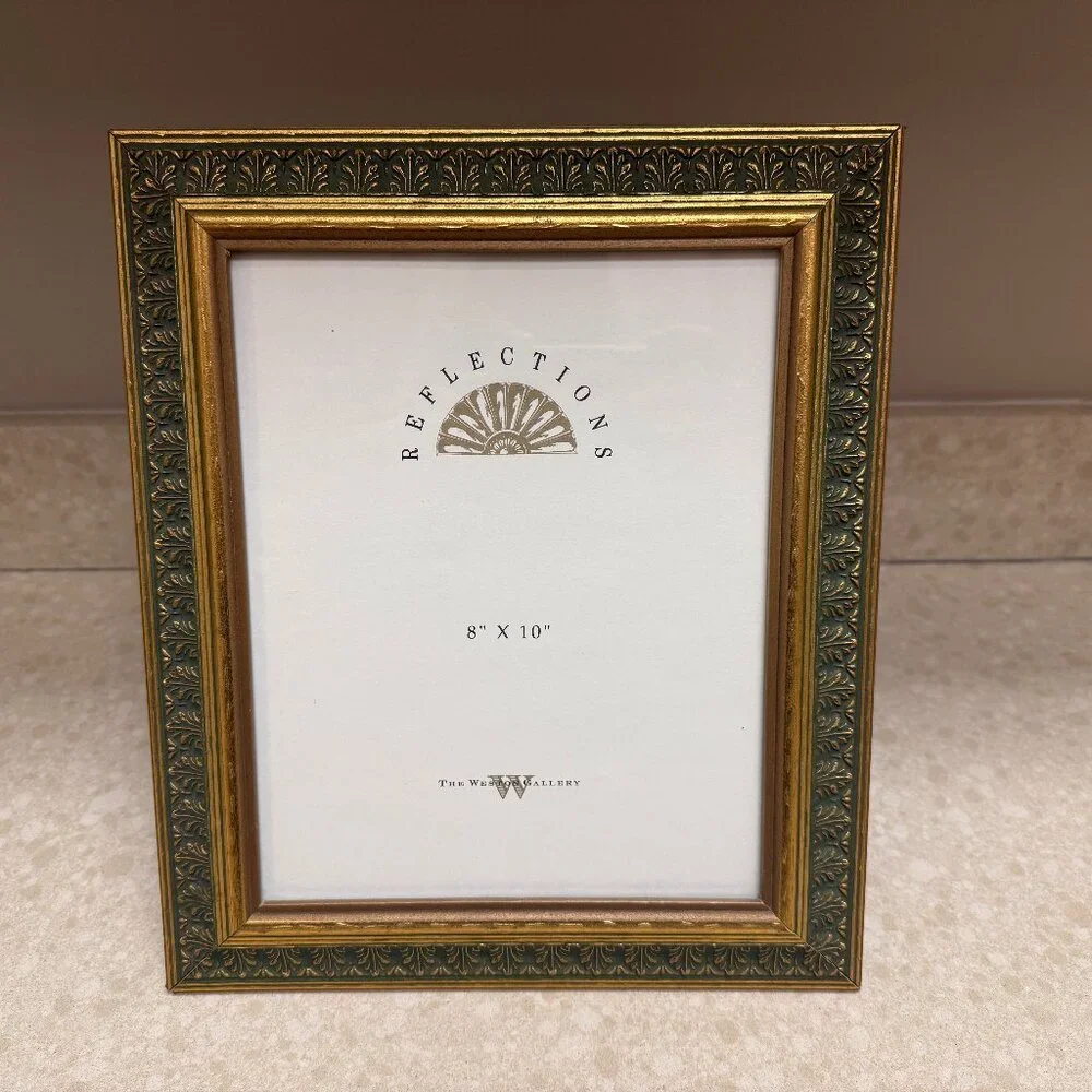The Weston Gallery Reflections 8 x 10 Picture Frame